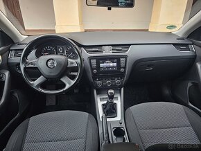 Škoda Octavia Combi 2.0 TDI M6 Elegance R16 Orig. KM - 9