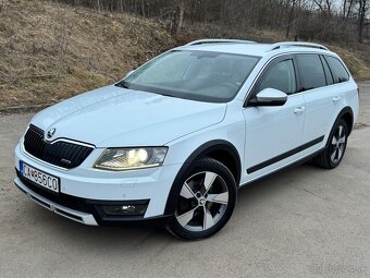 Skoda Octavia scout 2.0 tdi DSG 4x4 - 9