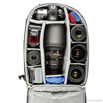 Nový kvalitný Fotokufor ThinkTankPhoto Airport Commuter - 9