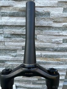 RockShox vidlica 35 Gold RL E-MTB Crow29 - 9