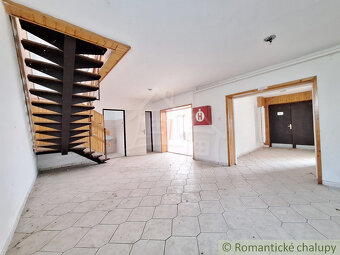 Trojpodlažný penzión so samostatným apartmánom blízko lesa - 9