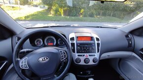 Kia Ceed 1.6 - 9