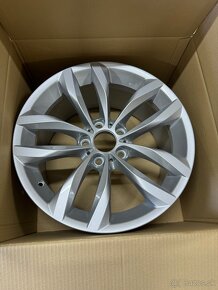 Nové kola r18 5x120 originál Bmw dvourozmer - 9