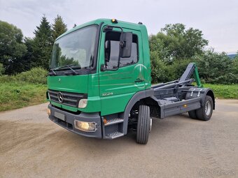 Mercedes Atego 1224 nosič kontajnerov s hydraulickou rukou - 9