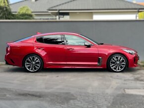 KIA Stinger 2.0 TGDi GT Line - 9