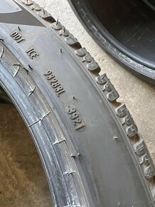 Zimne Pneu Pirelli 245/40 R19 98V Dot:2021 RUNFLAT - 9