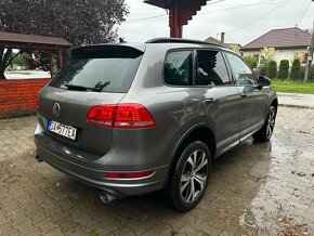 Predám Volkswagen Touareg 3.0TDI 180kw R-line Full výbava - 9