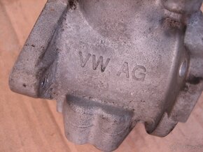 EGR Ventil 03G131501 2.0TDI 03L131501G 2.0TDI 03L131501K - 9