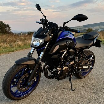 Yamaha MT07 - 9