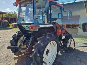 Traktor Kubota GL241 - 9