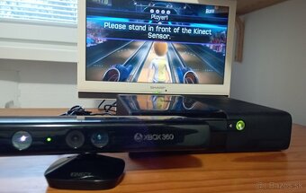 XBOX 360 E 500GB HDD + kinect - 9