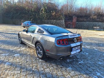 FORD MUSTANG 3.7 PREMIUM 2013 - 9