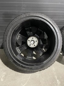 275/35R21 Dunlop SP Winter Sport 3D Bentley - 9