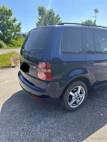 VW Touran 1.9 TDI DSG - 9