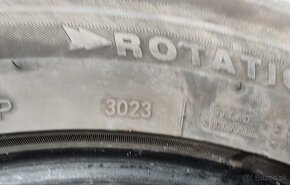 225/55 R17 - 9