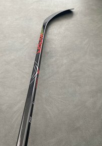 ✅BAUER VAPOR LEAGUE INT LEFT/LAVACKA__flex 65 zahnutie P92 - 9