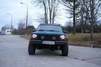 Jeep cherokee xj - 9