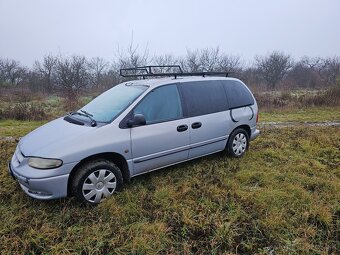 Rozpredám Chrysler Grand Voyager 2,8,2,5crd. - 9