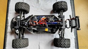 Traxxas Rustler 4x4 VXL - 9