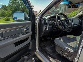 Dodge RAM 1500 5.7 HEMI 295 kW 4x4, r. v. 2017 - 9