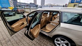 Volswagen Passat Variant 2.0tdi Highline DSG - 9