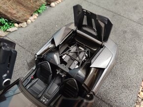 prodám model 1:18 lamborghini murcielago roadster Autoart - 9