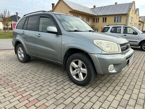 PREDÁM TOYOTU RAV4 2005 - 9