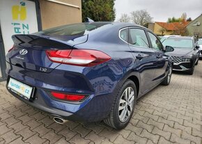 Hyundai i30 1.4-FASTBACK-KAMERA-ZÁRUKA - 9