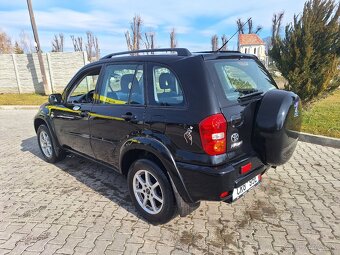 TOYOTA RAV 4  2.0 DIESEL 4X4 ROK 2005 - 9