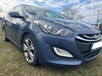 Hyundai i30 CW 1.6i CRDi 16V - 9