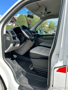 Volkswagen Transporter T6 - 2.0 TDI Sanitní vůz DSG - 9