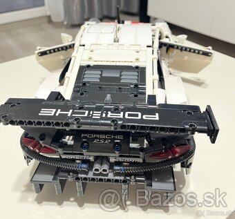 LEGO Technic Porsche 911  RSR 42096 - 9