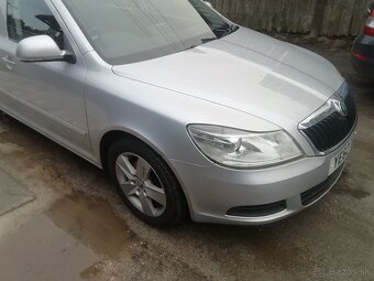 Rozpredám škoda octavia 2 facelift 1,6 tdi 77 kW sedan - 9