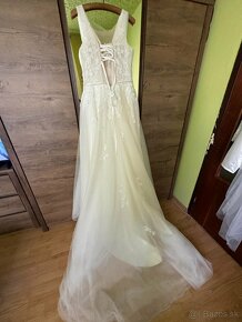Predám svadobné šaty v Ivory farbe - 9