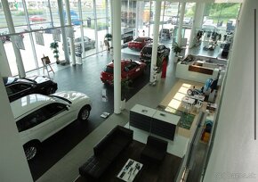 PREDAME SHOWROOM BMW V BB O C.ROZLOHE 6920M2 - 9