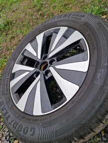 Goodyear 205/60 R16 + Volkswagen 5x100 R16 - 9