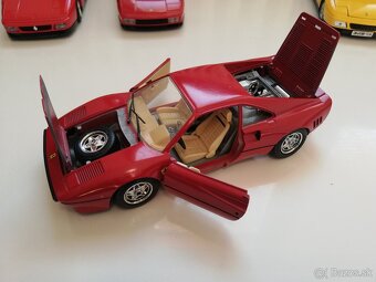 1:24 Bburago 4ks FERRARI modely 80 roky - 9