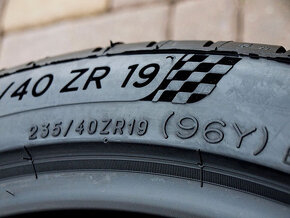 295/35R20 235/40R19 MICHELIN NOVÉ – PORSCHE 911 2020 - 9