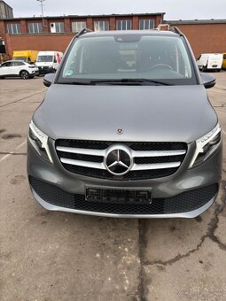 Mercedes Benz V300d 4-Matic Edition - 9