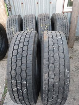 Nákladné pneumatiky 275/70 r22,5 - 9