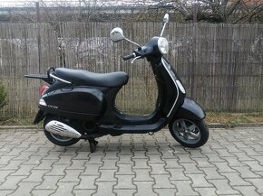 Piaggio Vespa LX 125 rok 2007 - 9