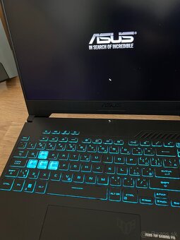 Predám herný notebook ASUS TUG Gaming F15 + príslušenstvo - 9