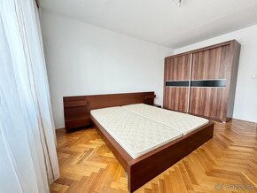 Na predaj slnečný 4 izbový byt s balkónom na Tekovskej ulici - 9