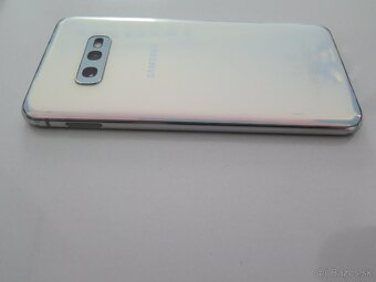 SAMSUNG Galaxy S10e - 9