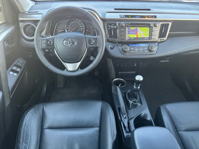 Toyota RAV4 2.2 l D-4D Premium AKONTACIA OD 0% - 9