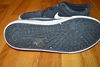 predam tenisky NIKE SB Charge - 9