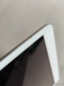 iPad Apple 8 gen 32gb biely - 9