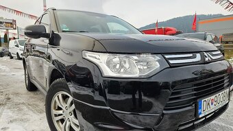 Mitsubishi Outlander 2.2 DI-D Intense - 9