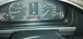 Peugeot 407 SW 1.6 HDi 80kW - 9