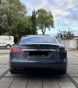 Tesla model S75D - 9